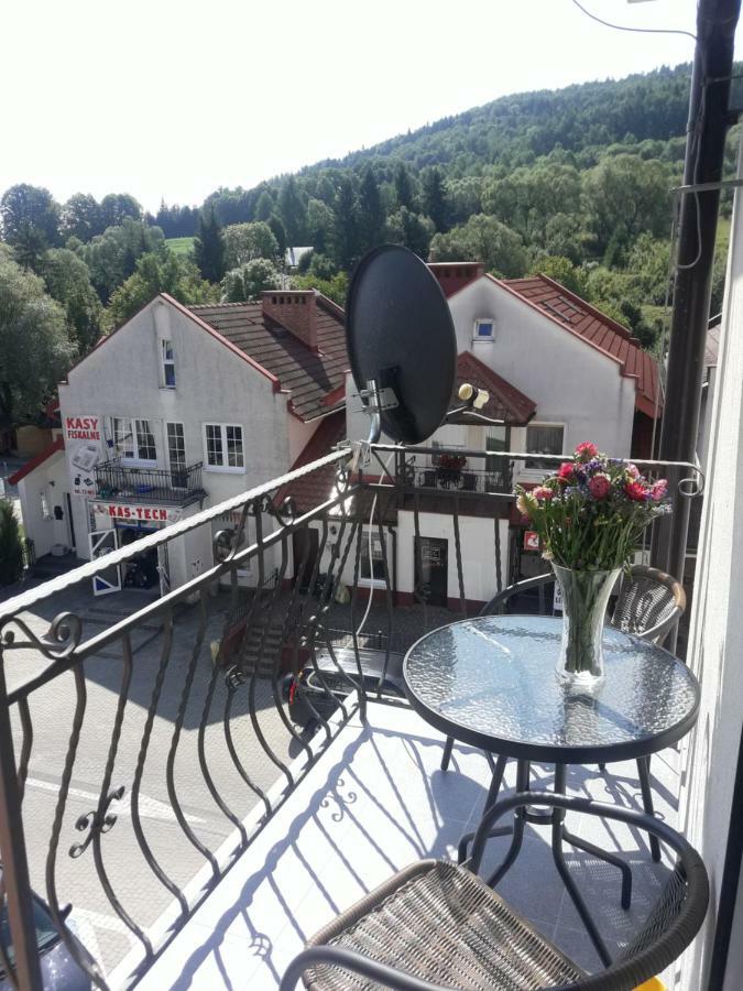 Apartament Szczesliwy Ustrzyki Dolne Exteriör bild